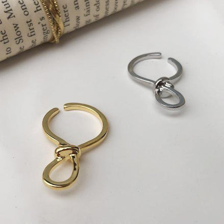 Knot Earcuff