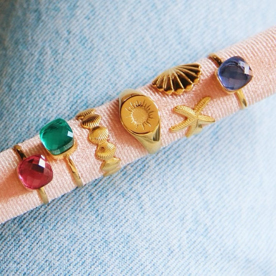 Bague en acier avec motif fantaisie – Or