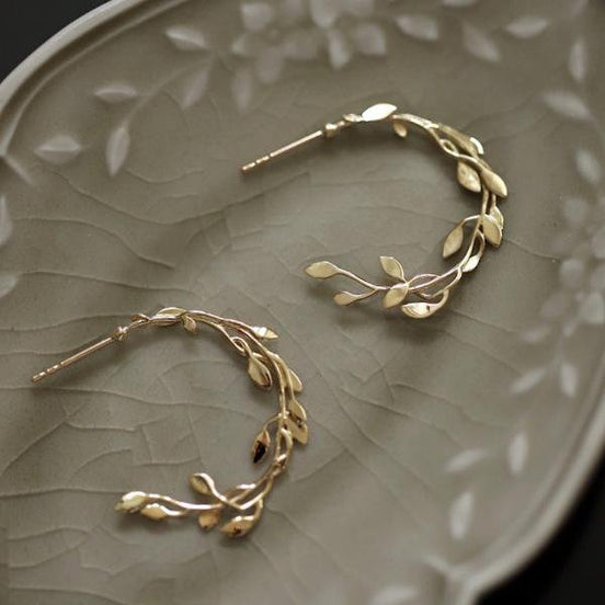 Laurel Wreath – Elegant Leaf Earring