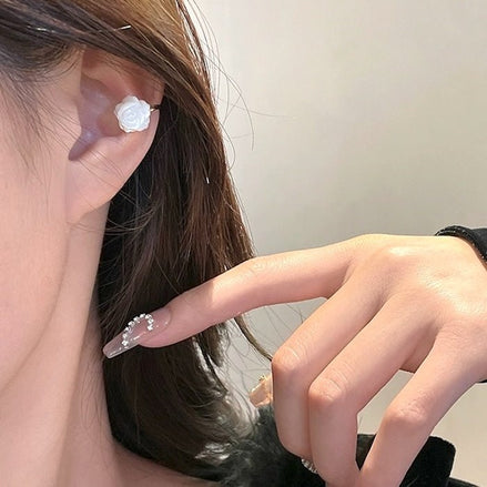 Perlenrose Ohrclip