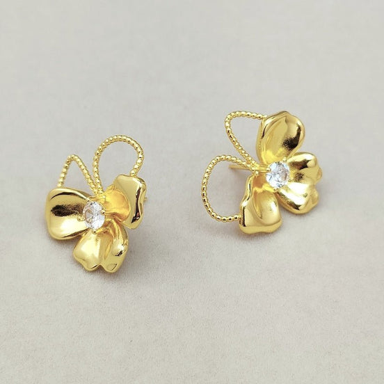 Unique design earrings with vibrant flowers