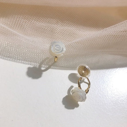 Perlenrose Ohrclip