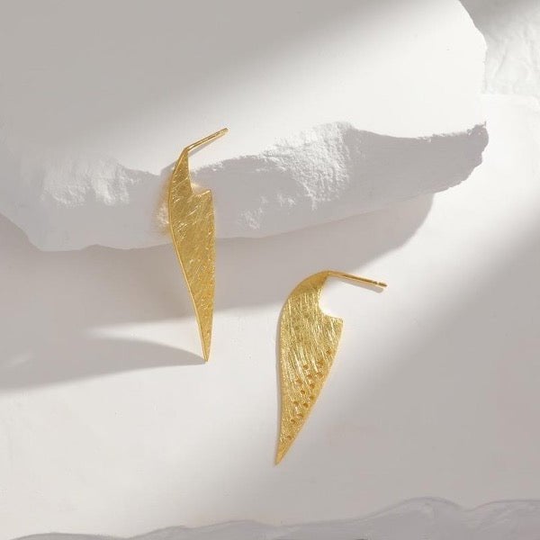 Boucles d'oreilles luxueuses en feuilles givrées faites à la main