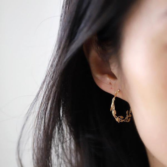 Laurel Wreath – Elegant Leaf Earring