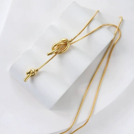 Golden Drape Long Necklace