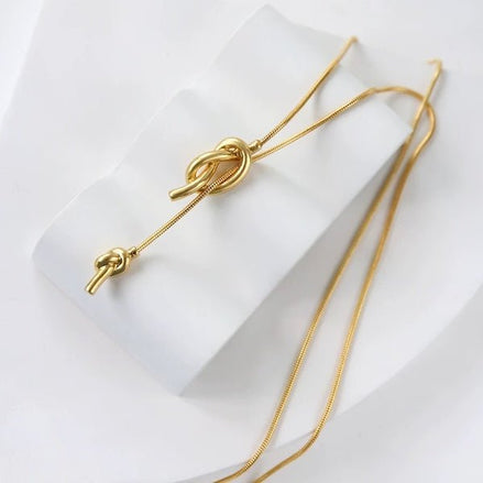 Golden Drape Long Necklace