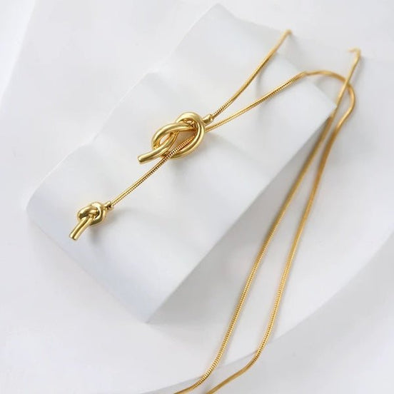 Collier pull long en laiton plaqué or
