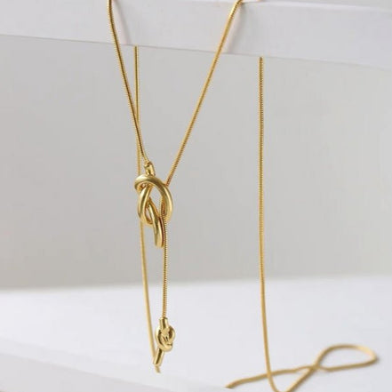 Golden Drape Long Necklace