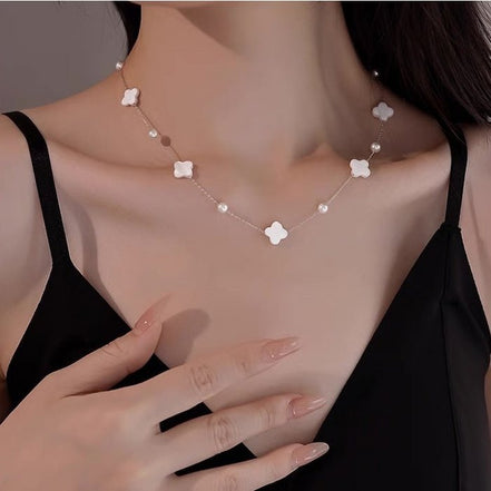 Parure de bijoux Cloverleaf – collier et bracelet avec nacre et perles d'eau douce