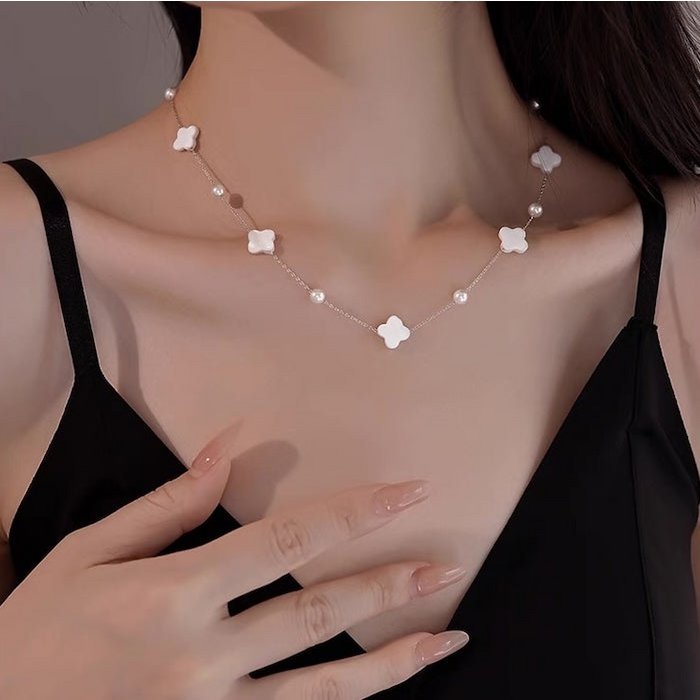 Parure de bijoux Cloverleaf – collier et bracelet avec nacre et perles d'eau douce