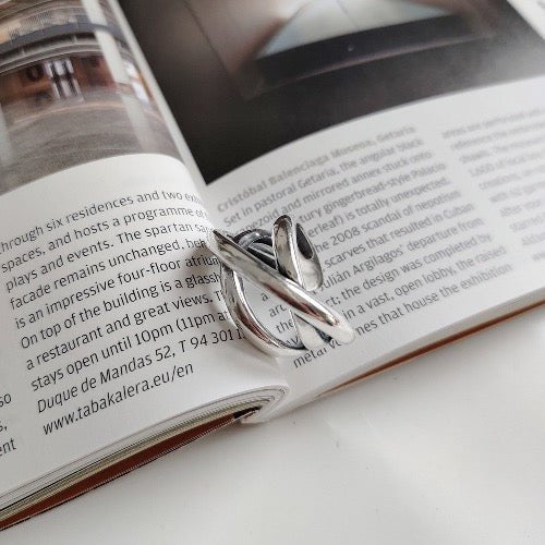 Crossline Ring