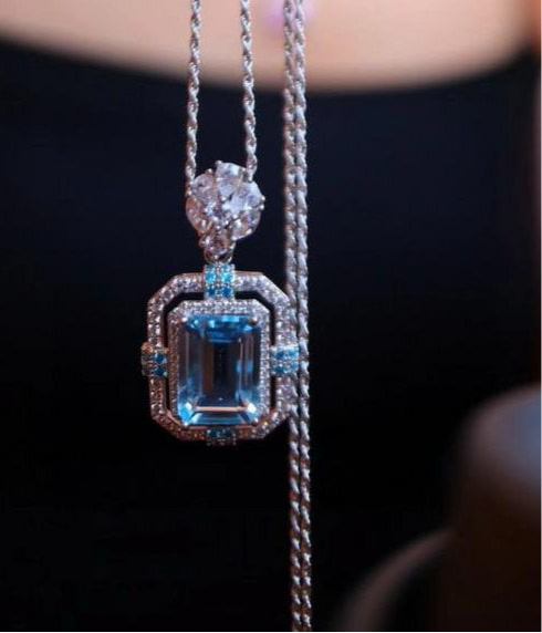Ice Queen Anhänger