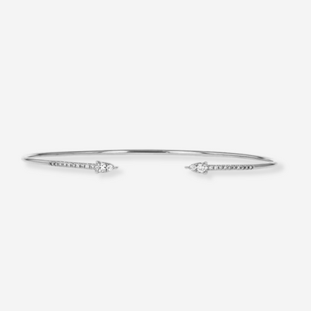 Sterling Silberarmreif, mit dezentem Look und Zirkonen an der Öffnung