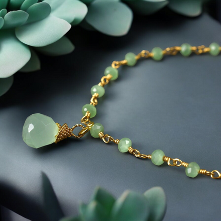 Grüne Peridot Edelsteine, vergoldet, Messing, Armband