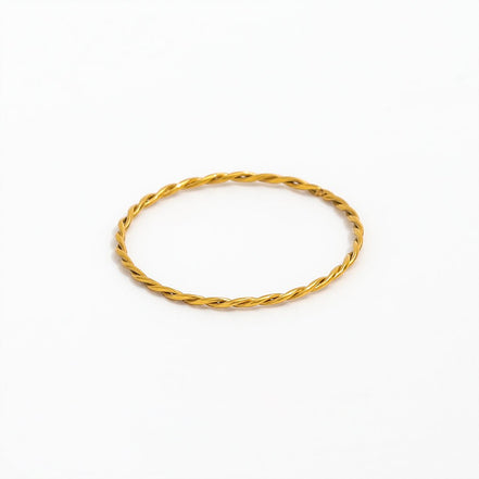 vergoldeter Edelstahl Ring in dezentem verflochtenem Design