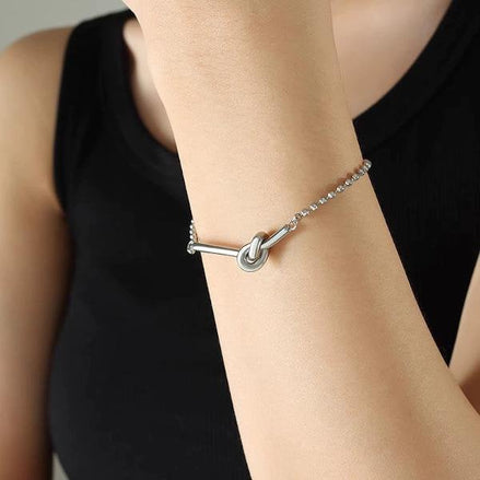 Armband mit Kugelkettendesign und versilbertem Knoten