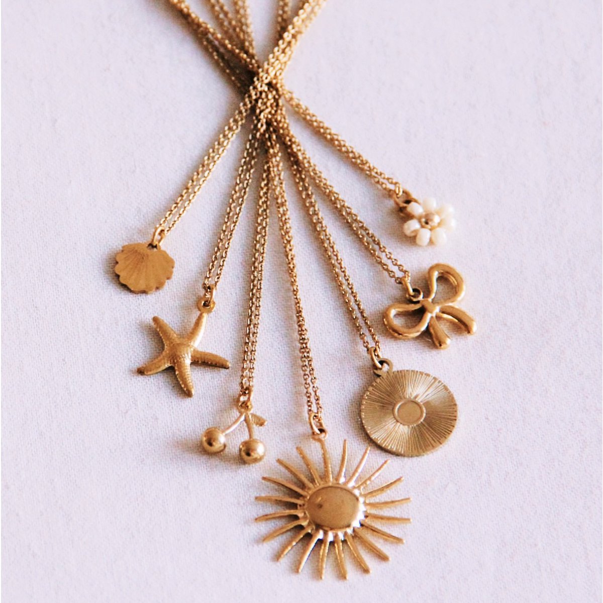 elegante Halskette aus Premium-Edelstahl in Goldoptik