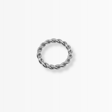 versilberter Edelstahlring, klassischer Ring in gedrehtem Design