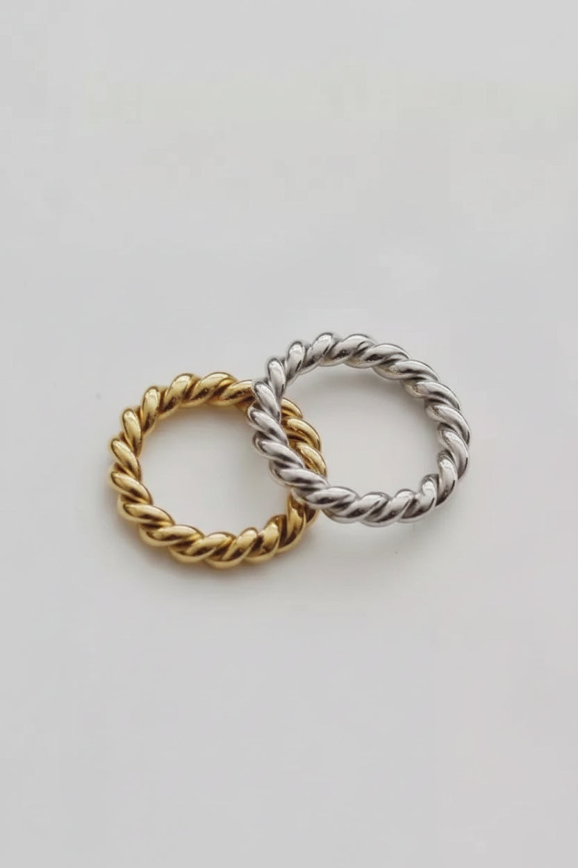 versilberter, vergoldeter Edelstahlring, klassischer Ring in gedrehtem Design
