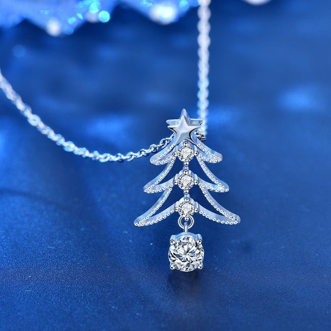 Christmas Moissanite