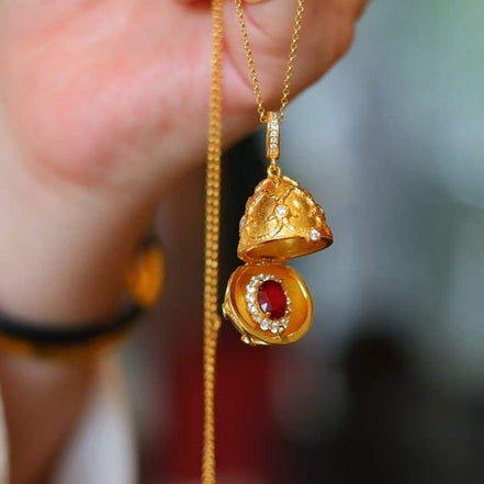 Czarina Ruby Egg