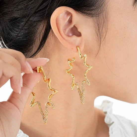 Luxurious starfish oversized hoop earrings