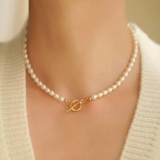 Collier de perles intemporel avec boucle OT