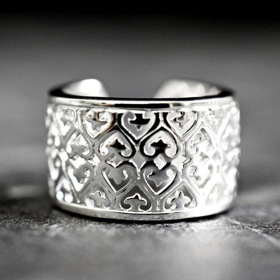 offener Ring aus Sterling Silber mit orientalischer Herzgravur