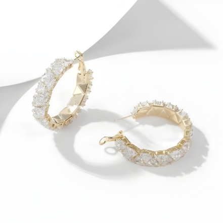Goldene Virelle Creolen mit funkelnden Zirkonia Steinen